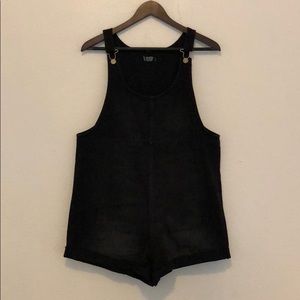 Short overalls